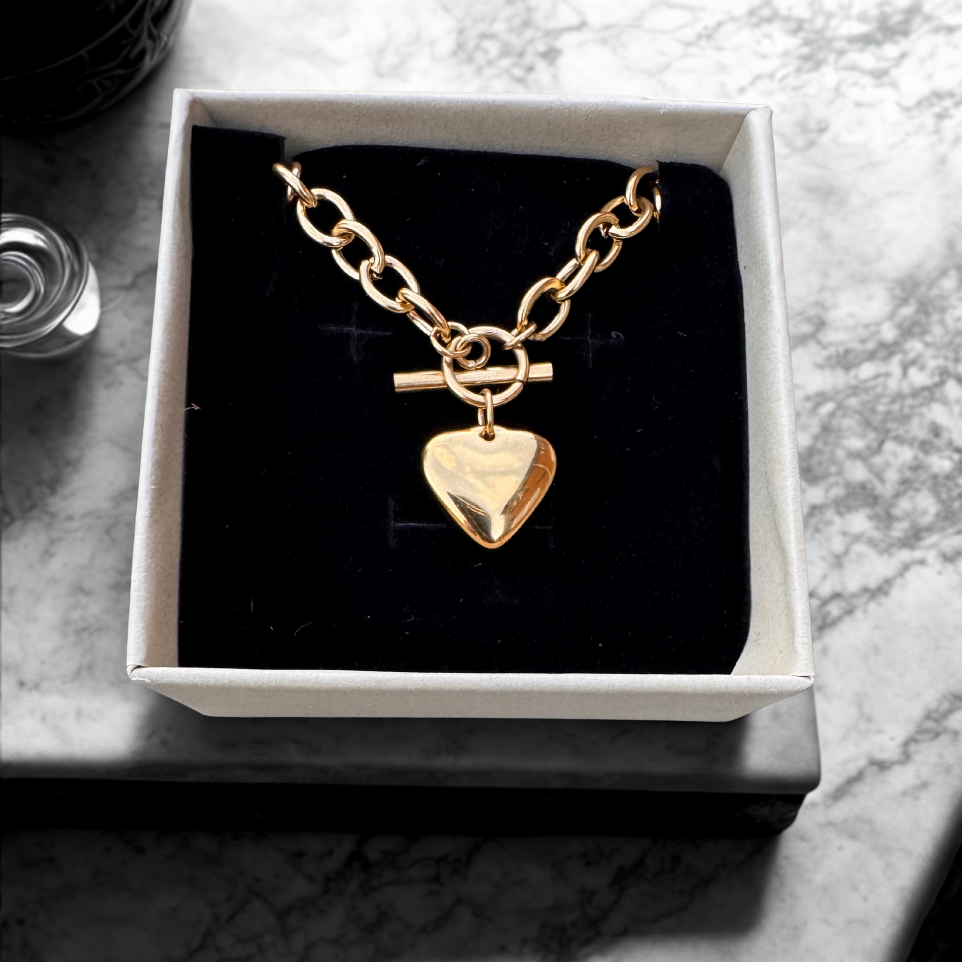 18k Gold Waterproof Jewellery and Sweatproof Jewellery Necklace with Heart in box