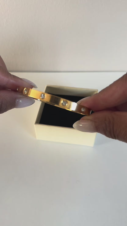 Waterproof Jewellery 18k Gold Bangle Bracelet Video
